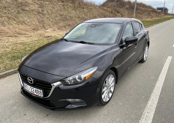 Mazda 3 cena 67900 przebieg: 33056, rok produkcji 2017 z Kolbuszowa małe 667